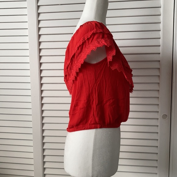 Crop Top - Picture 2 of 4